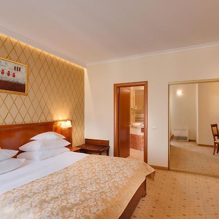 Hotel Opera Plaza Cluj-Napoca Luaran gambar