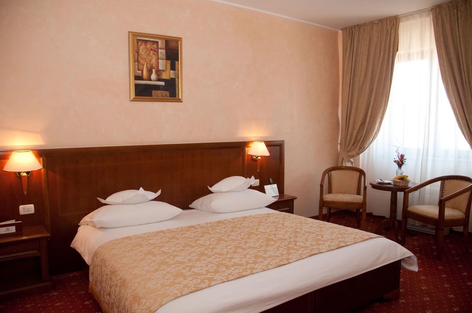 Hotel Opera Plaza Cluj-Napoca Luaran gambar