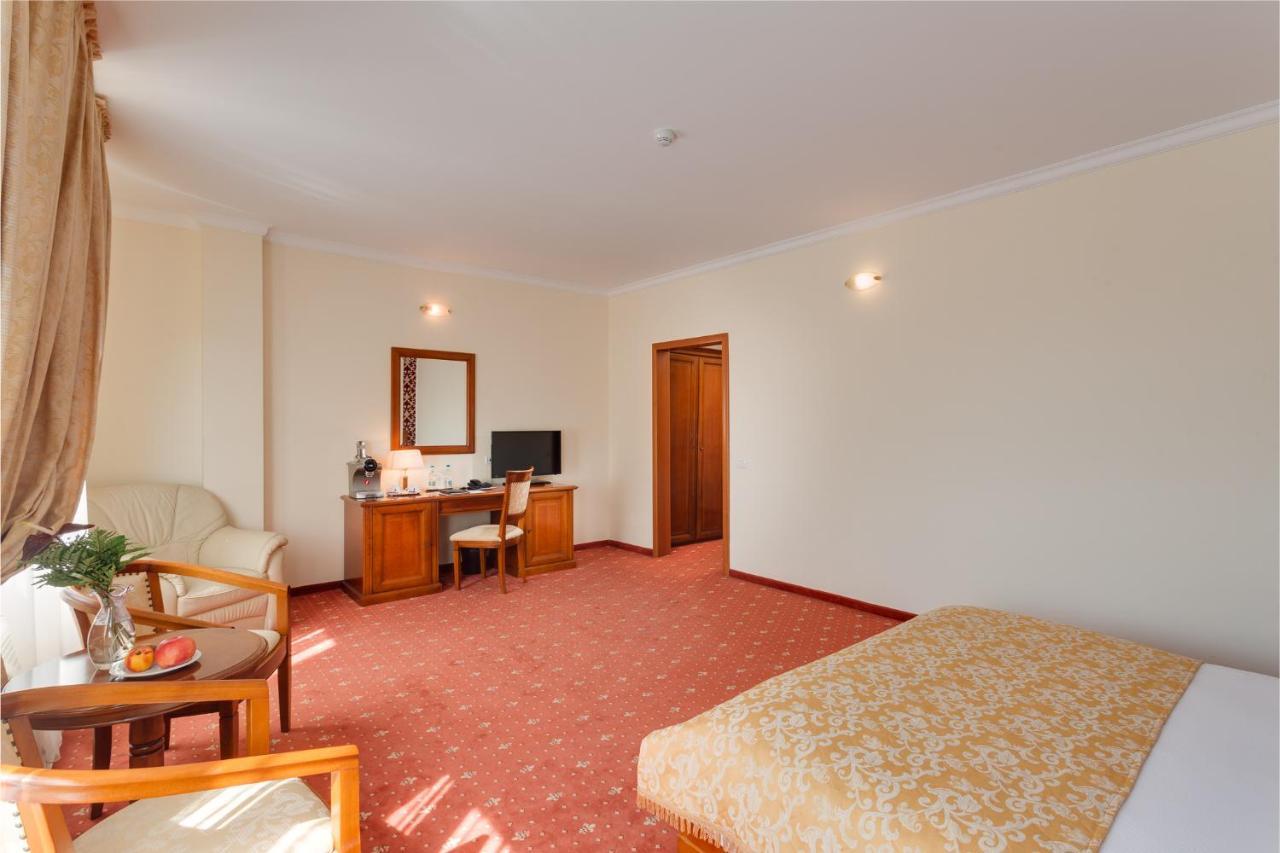 Hotel Opera Plaza Cluj-Napoca Luaran gambar