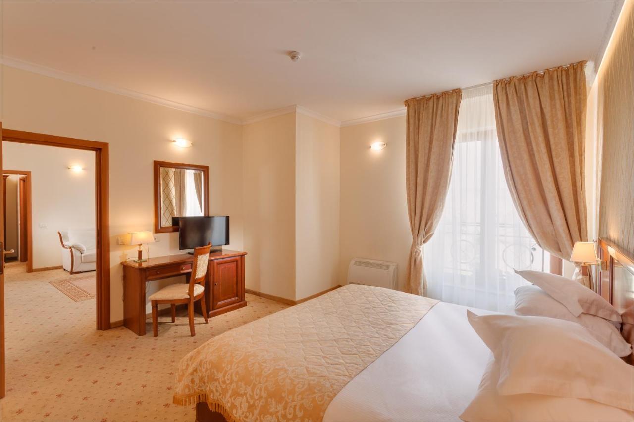Hotel Opera Plaza Cluj-Napoca Luaran gambar