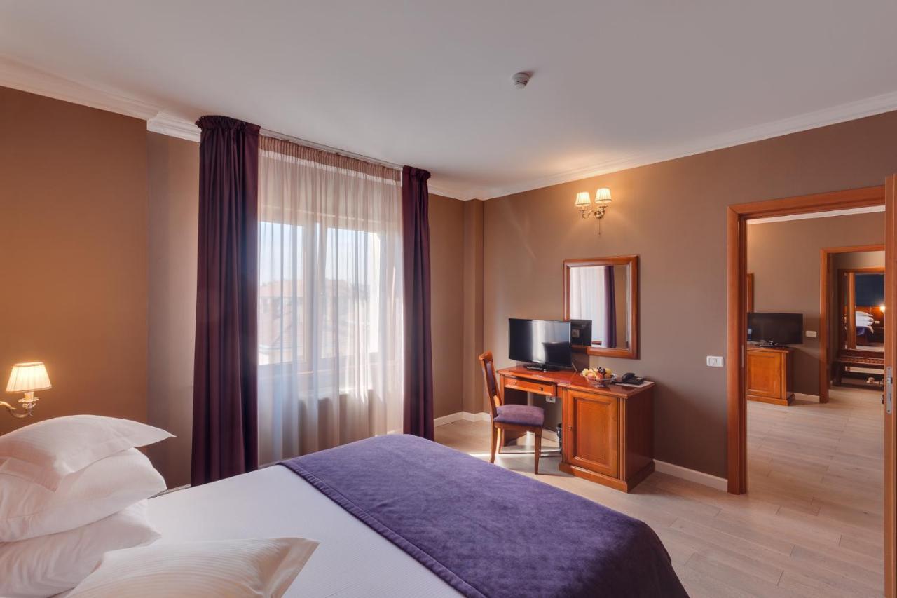 Hotel Opera Plaza Cluj-Napoca Luaran gambar
