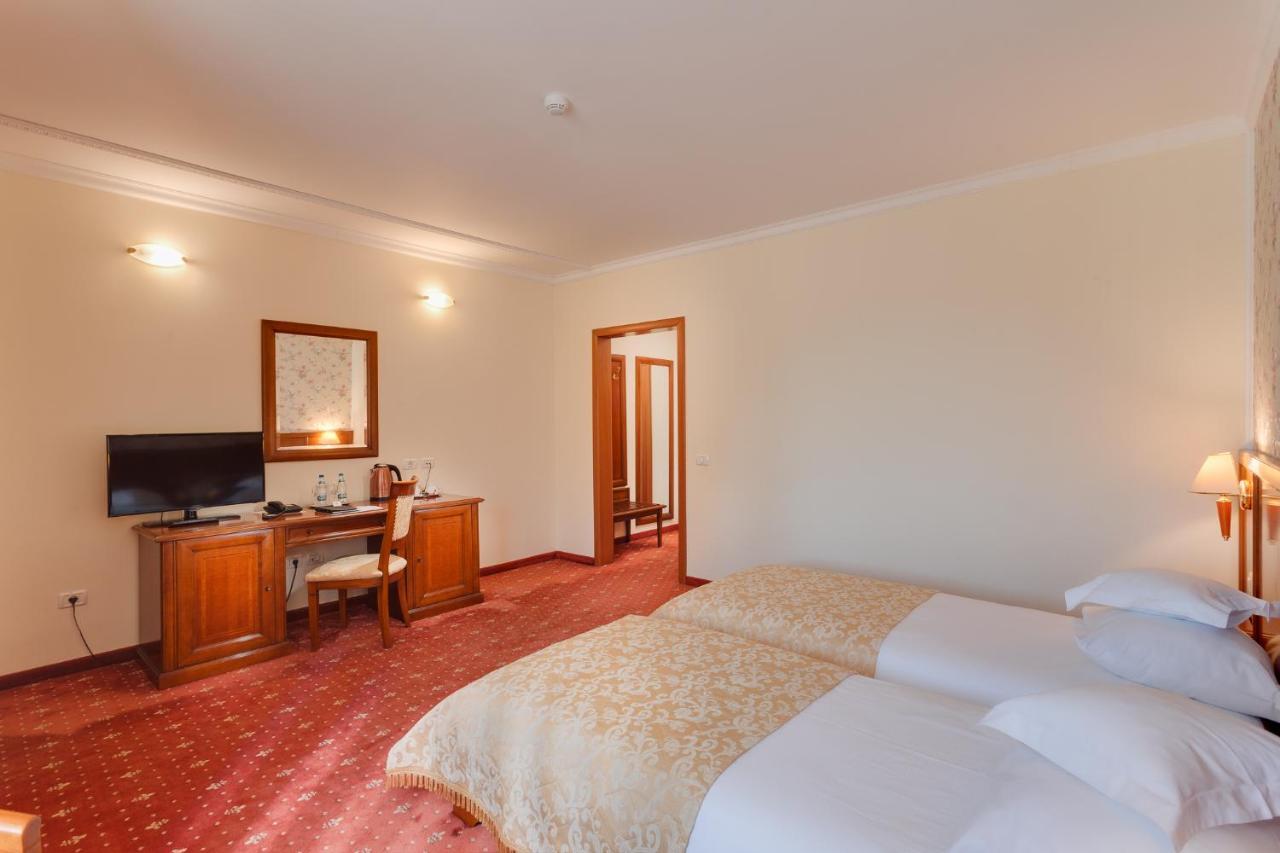 Hotel Opera Plaza Cluj-Napoca Luaran gambar