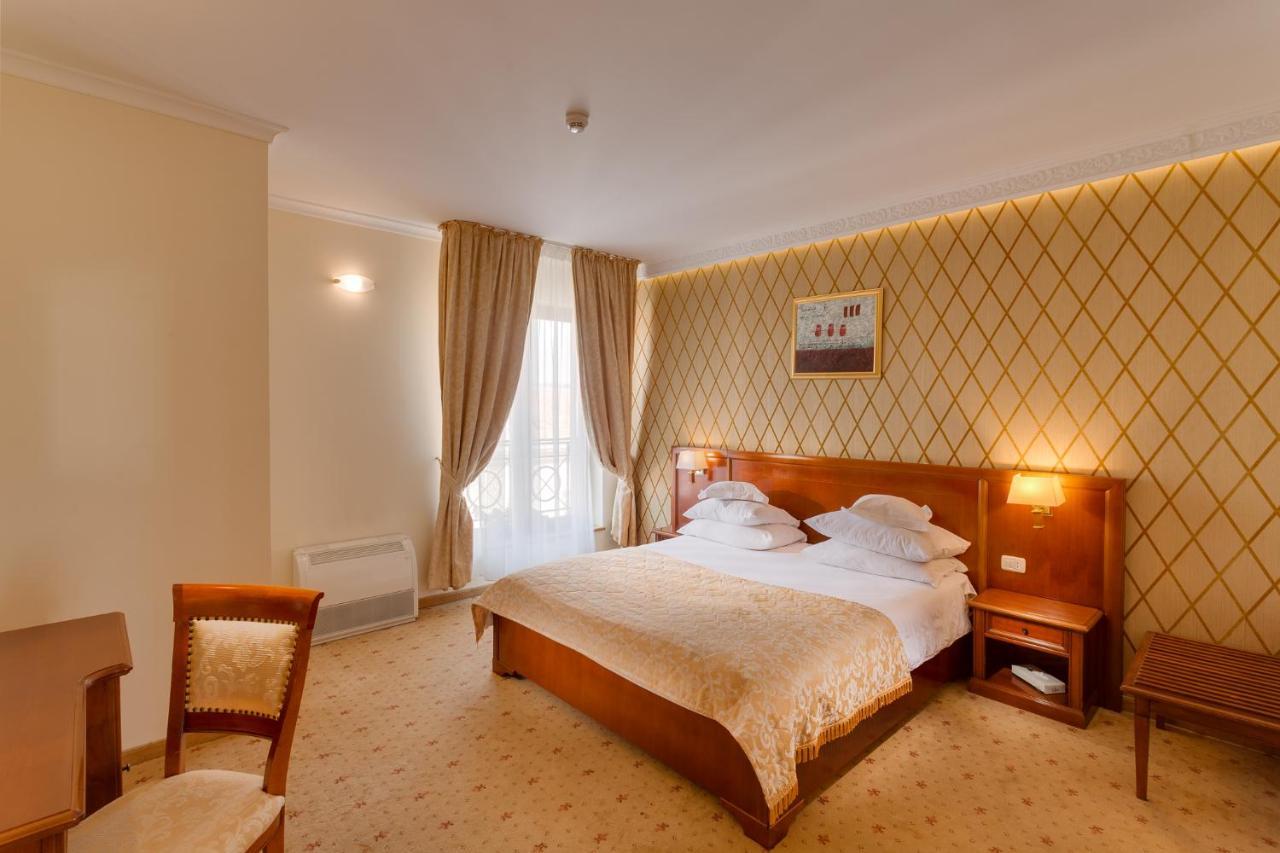 Hotel Opera Plaza Cluj-Napoca Luaran gambar